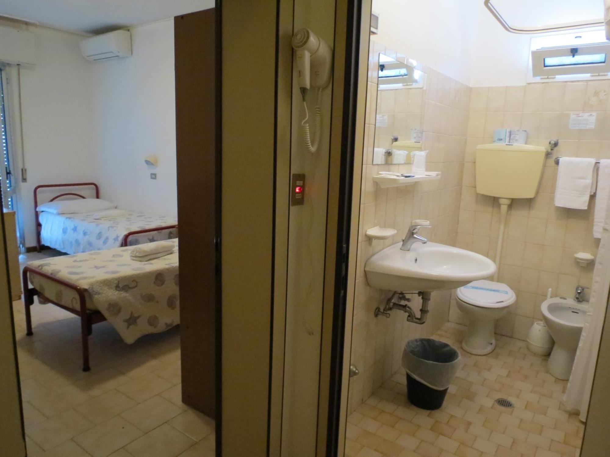 Hotel Gemini Rímini Habitación foto
